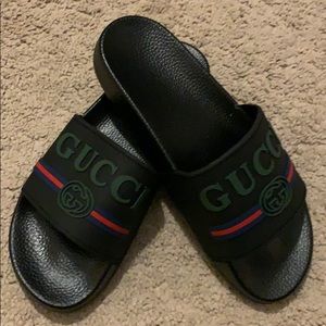 Gucci Slides new without tags. Women’s size 8